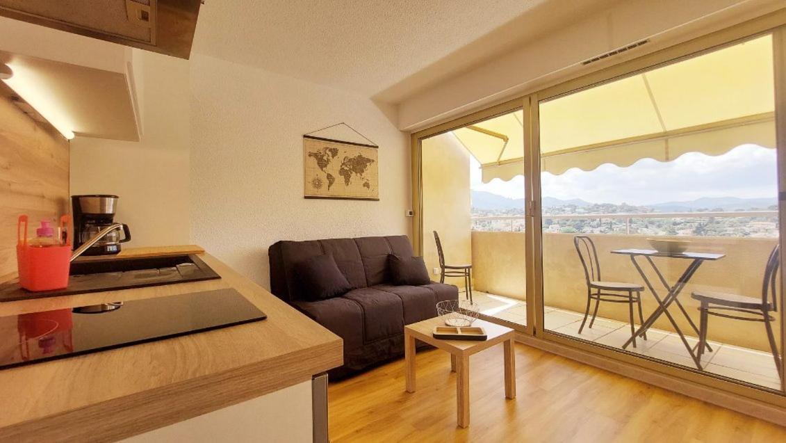 Studio Chez Nanie Residence Le Concorde Cannes Marina Mandelieu Esterno foto